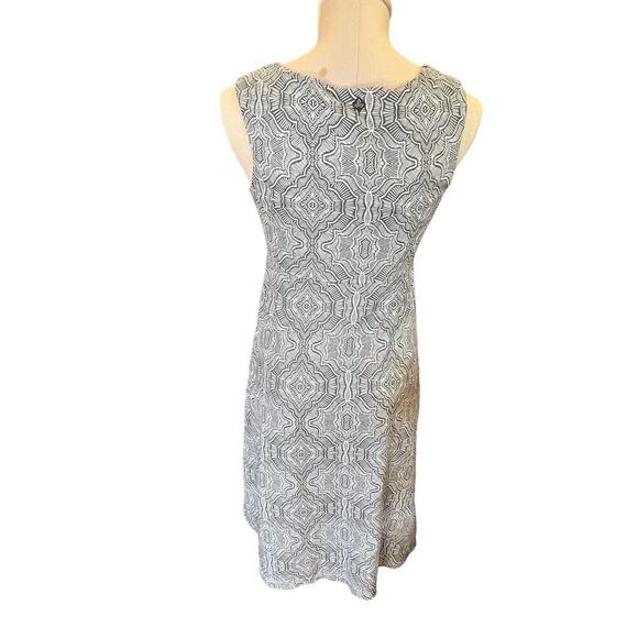 PrAna Viana Dress Women's Small Gray White Print Sleeveless V-Neck Knee Length - Picture 5 of 7